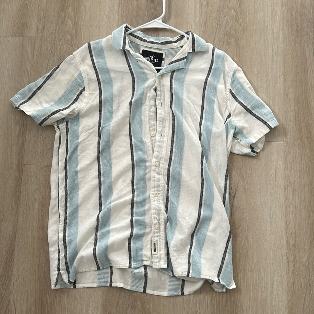BUNDLE! Dress shirts: Hollister, Billabon, and Urban